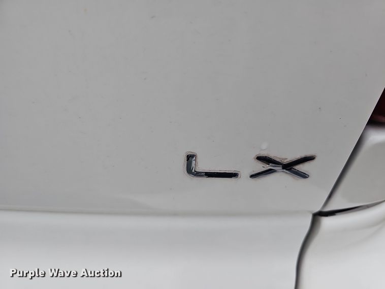 image for item DQ8491 2006 Chrysler Town & Country  van