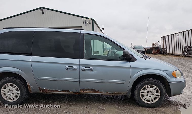 image for item DQ8492 2005 Dodge Grand Caravan  van