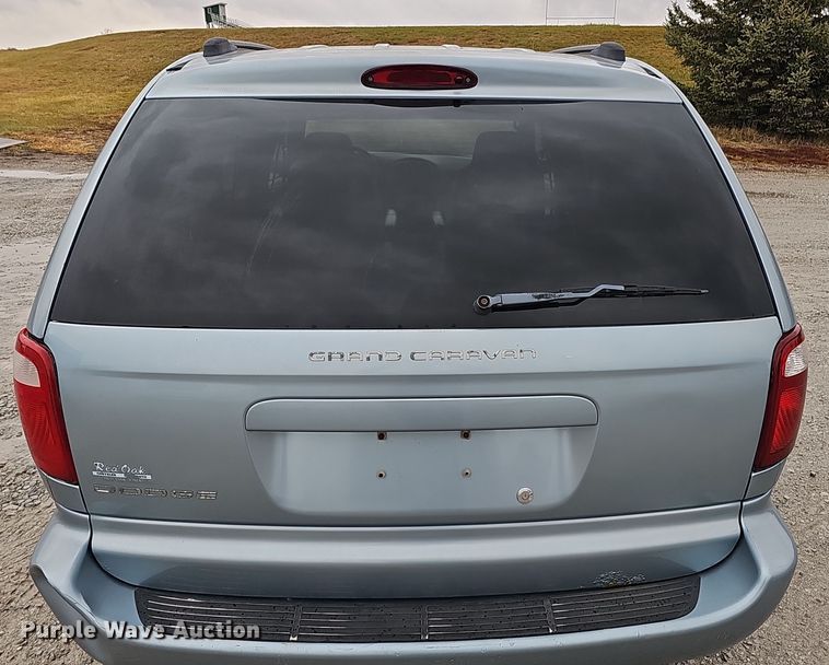 image for item DQ8492 2005 Dodge Grand Caravan  van