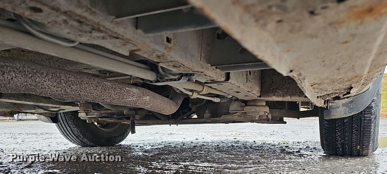 image for item DQ8492 2005 Dodge Grand Caravan  van