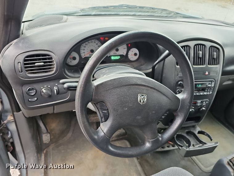 image for item DQ8492 2005 Dodge Grand Caravan  van