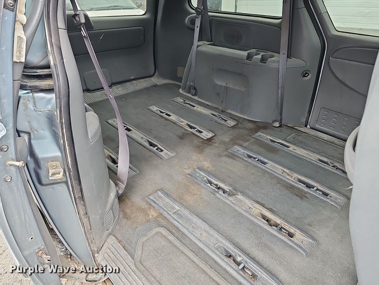 image for item DQ8492 2005 Dodge Grand Caravan  van