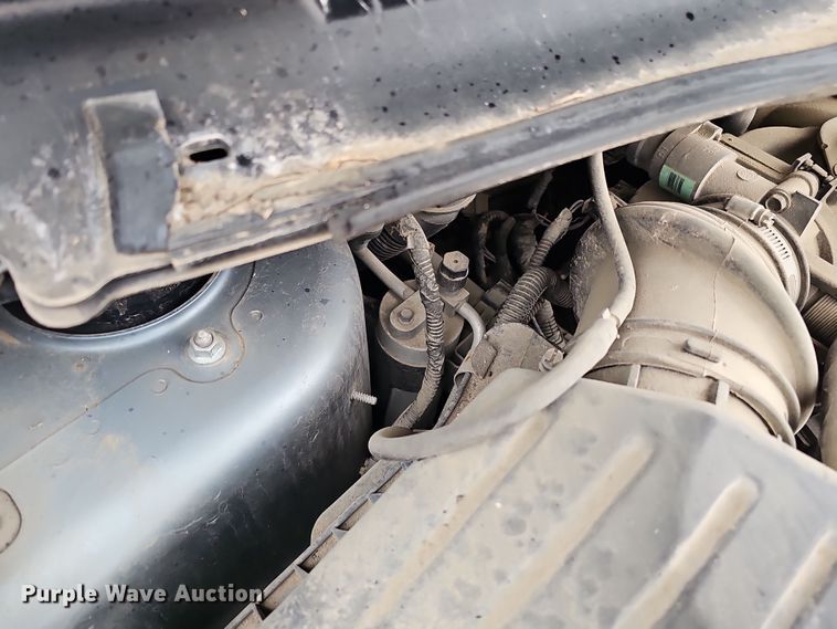 image for item DQ8492 2005 Dodge Grand Caravan  van