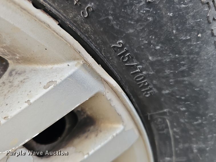 image for item DQ8492 2005 Dodge Grand Caravan  van