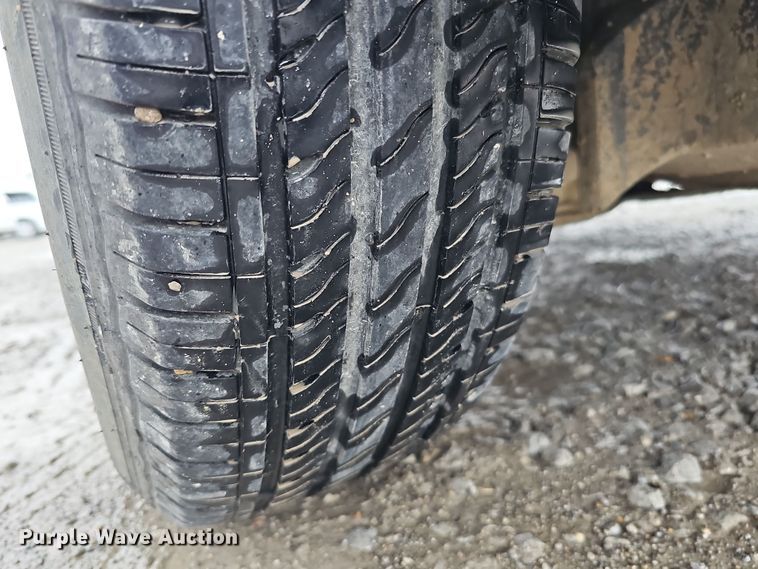 image for item DQ8492 2005 Dodge Grand Caravan  van