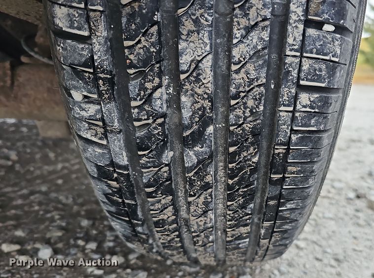 image for item DQ8492 2005 Dodge Grand Caravan  van