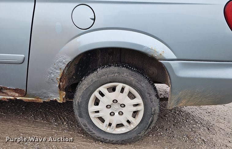 image for item DQ8492 2005 Dodge Grand Caravan  van