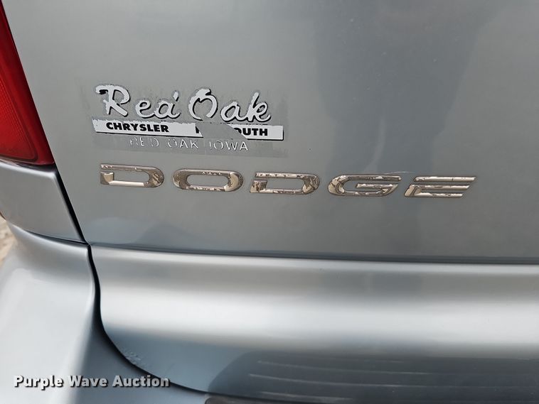 image for item DQ8492 2005 Dodge Grand Caravan  van