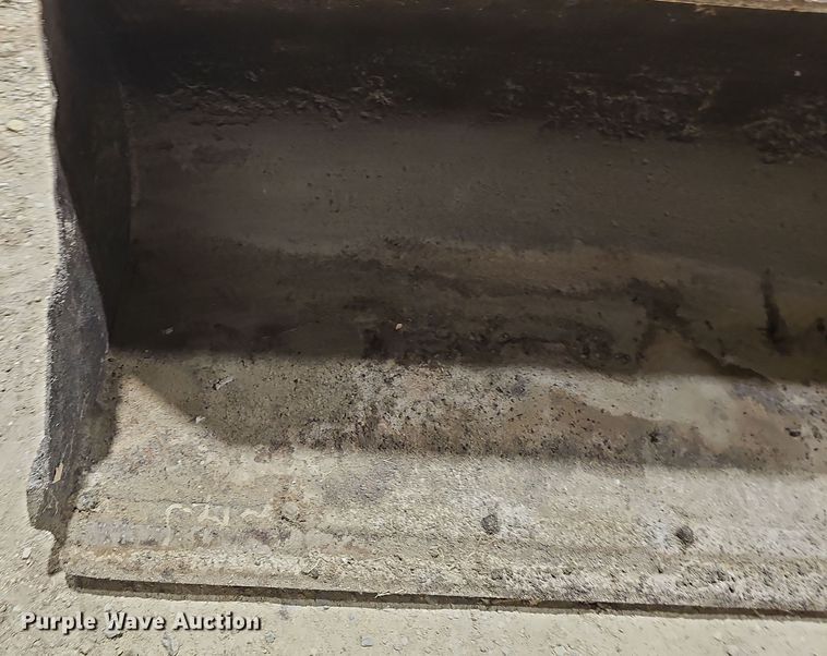 image for item DR5900 1977 John Deere 401CD  tractor