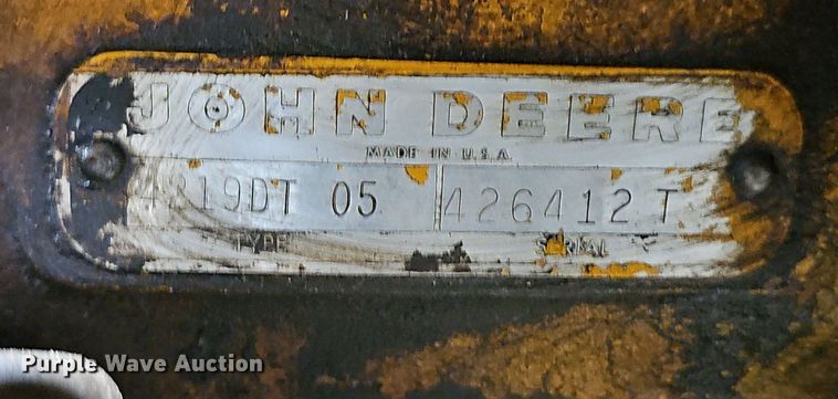 image for item DR5900 1977 John Deere 401CD  tractor