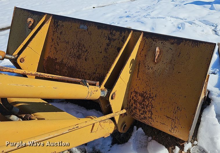 image for item DR5910 1981 Case 480D  landscape tractor