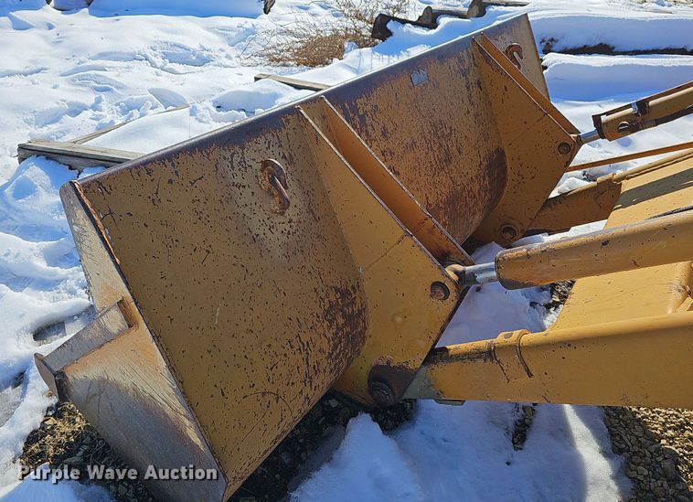 image for item DR5910 1981 Case 480D  landscape tractor