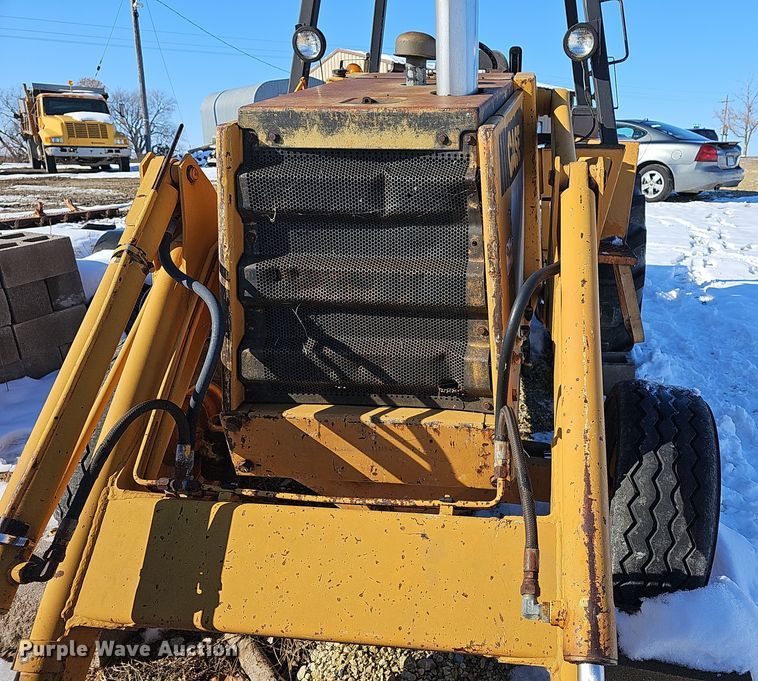 image for item DR5910 1981 Case 480D  landscape tractor