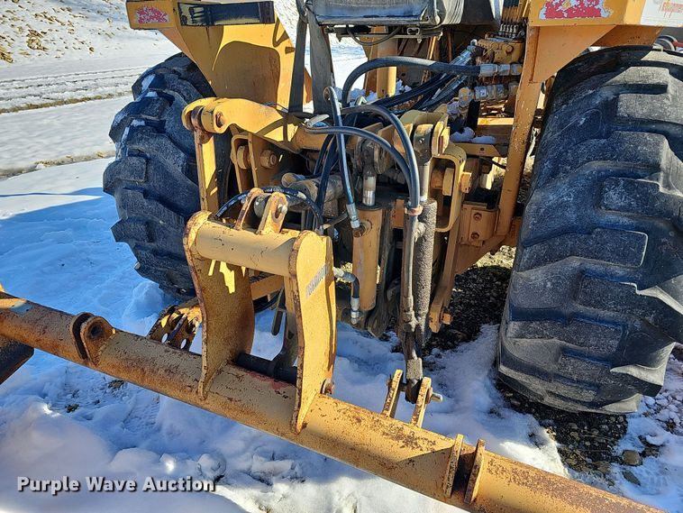 image for item DR5910 1981 Case 480D  landscape tractor