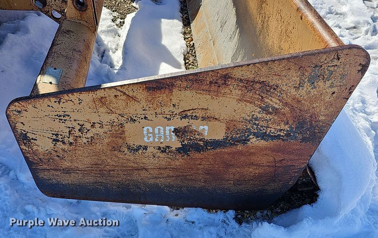 image for item DR5910 1981 Case 480D  landscape tractor