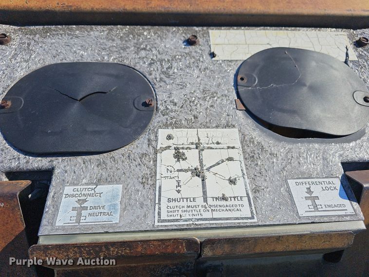 image for item DR5910 1981 Case 480D  landscape tractor