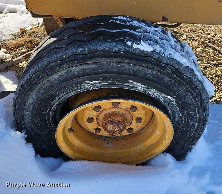 image for item DR5910 1981 Case 480D  landscape tractor