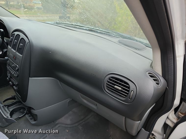 image for item DR5915 2006 Dodge Grand Caravan  van