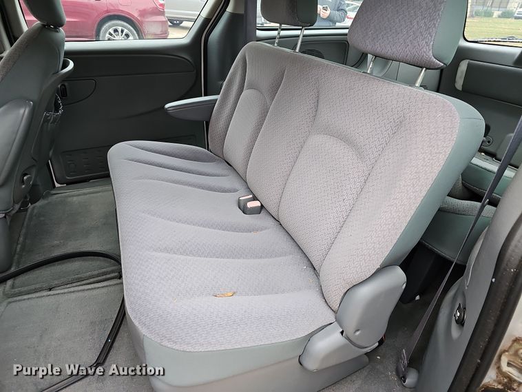 image for item DR5915 2006 Dodge Grand Caravan  van