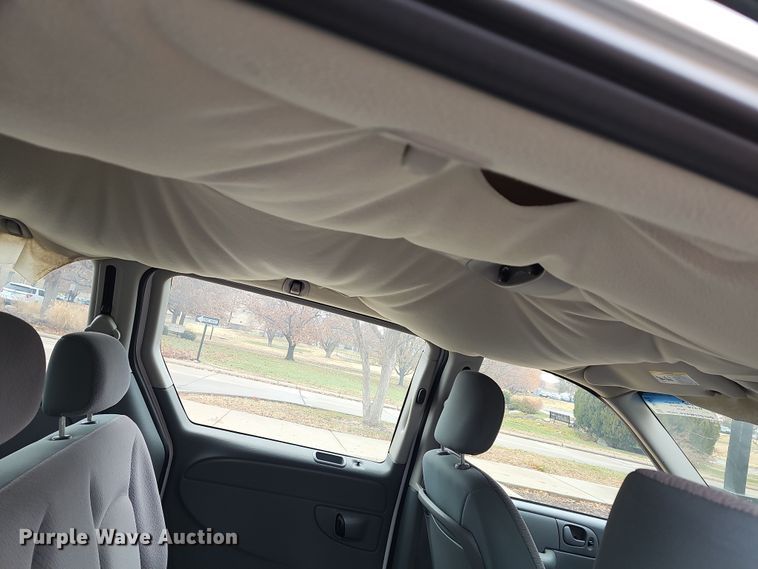 image for item DR5915 2006 Dodge Grand Caravan  van