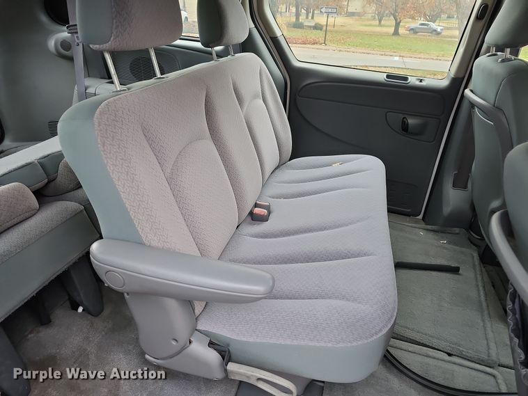 image for item DR5915 2006 Dodge Grand Caravan  van