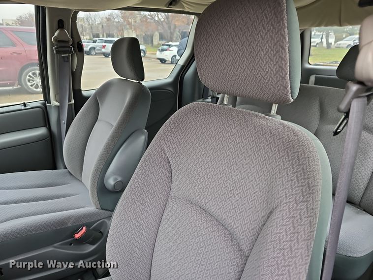 image for item DR5915 2006 Dodge Grand Caravan  van