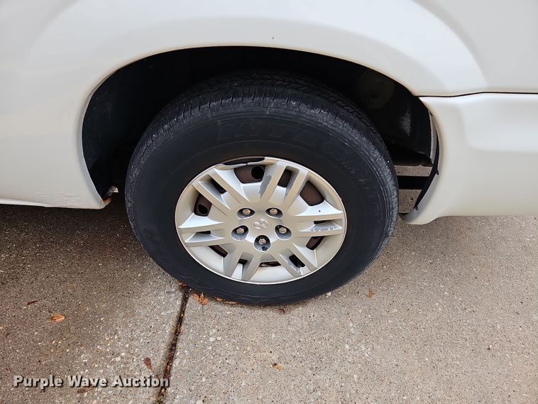 image for item DR5915 2006 Dodge Grand Caravan  van