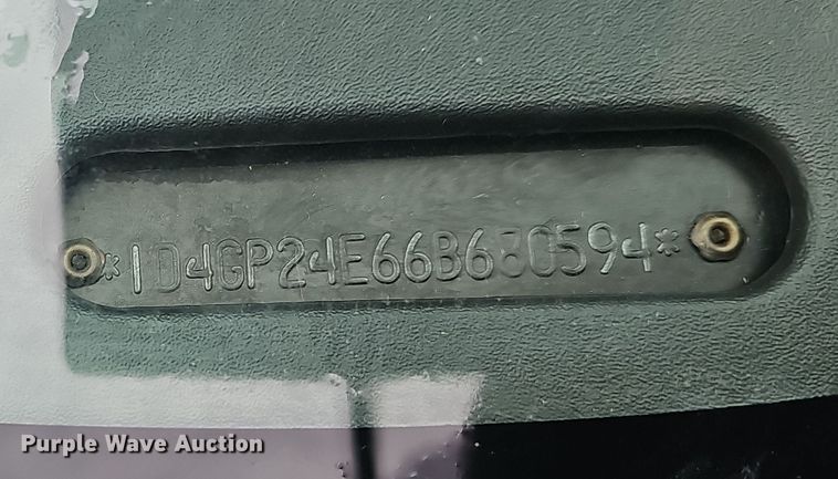 image for item DR5915 2006 Dodge Grand Caravan  van