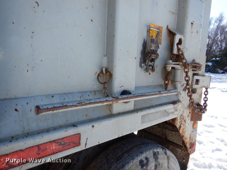 image for item DR5936 2012 Steco SW045100  walking floor trailer