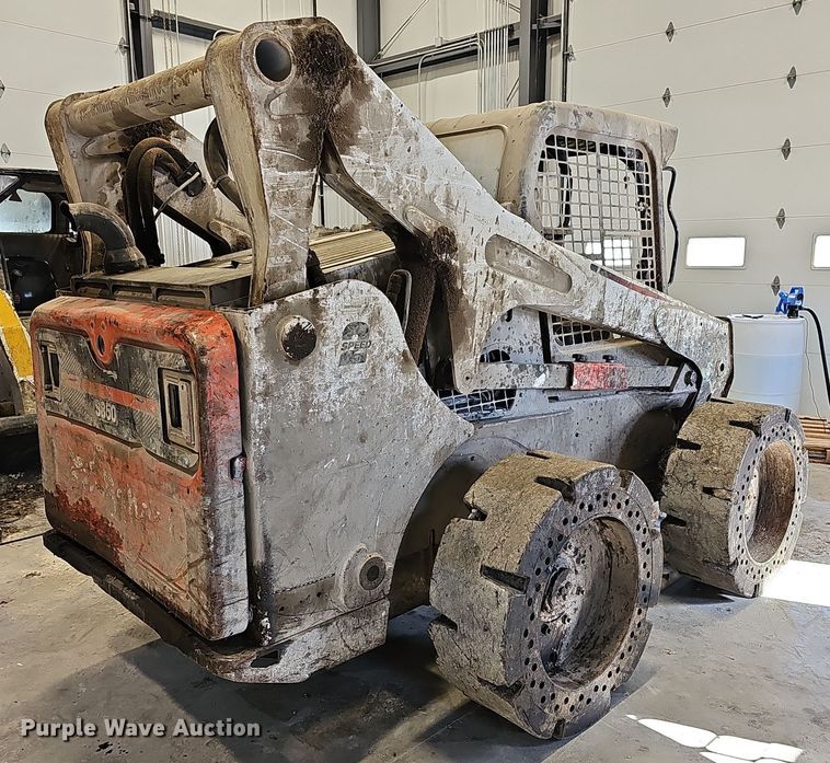 image for item DR5937 2015 Bobcat S850  skid steer loader