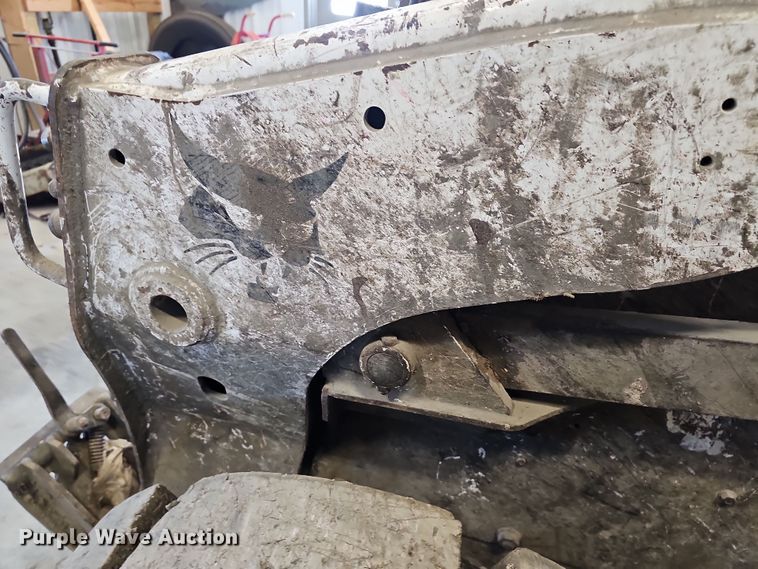 image for item DR5937 2015 Bobcat S850  skid steer loader