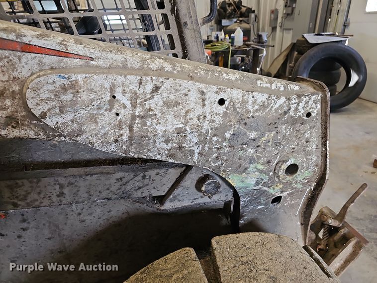 image for item DR5937 2015 Bobcat S850  skid steer loader