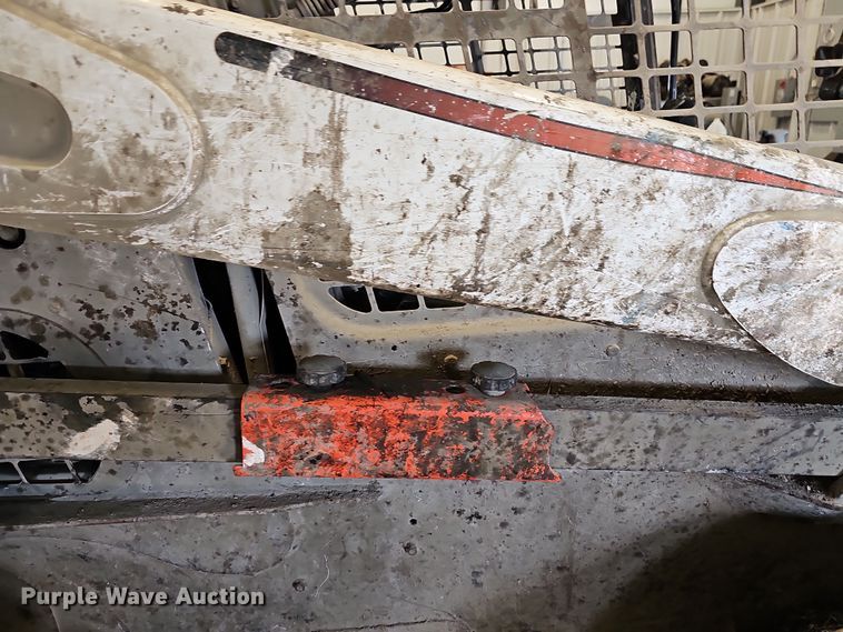 image for item DR5937 2015 Bobcat S850  skid steer loader