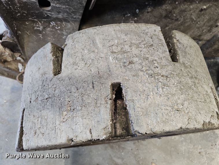 image for item DR5937 2015 Bobcat S850  skid steer loader