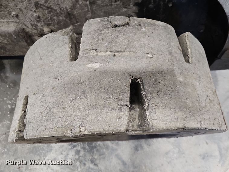 image for item DR5937 2015 Bobcat S850  skid steer loader