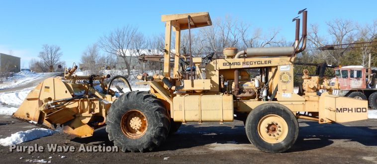 image for item DR5938 1984 Bomag MPH100  reclaimer