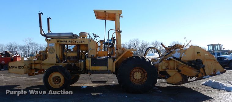 image for item DR5938 1984 Bomag MPH100  reclaimer