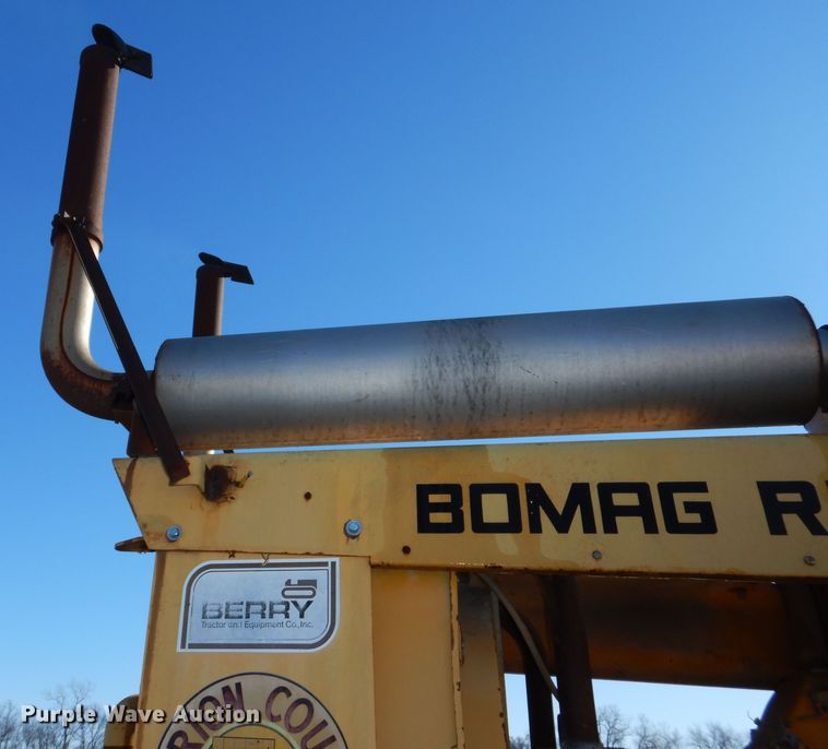 image for item DR5938 1984 Bomag MPH100  reclaimer