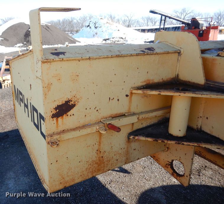 image for item DR5938 1984 Bomag MPH100  reclaimer