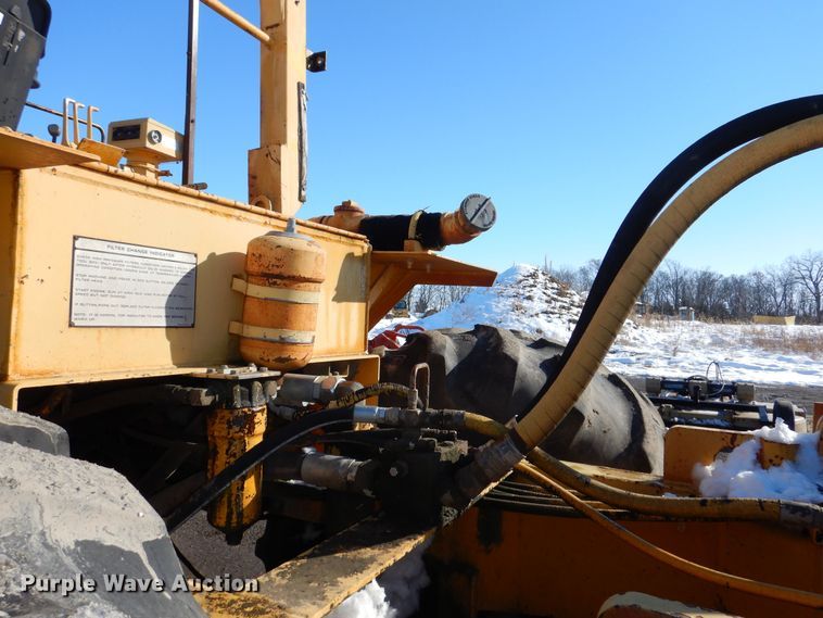 image for item DR5938 1984 Bomag MPH100  reclaimer