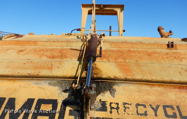 image for item DR5938 1984 Bomag MPH100  reclaimer