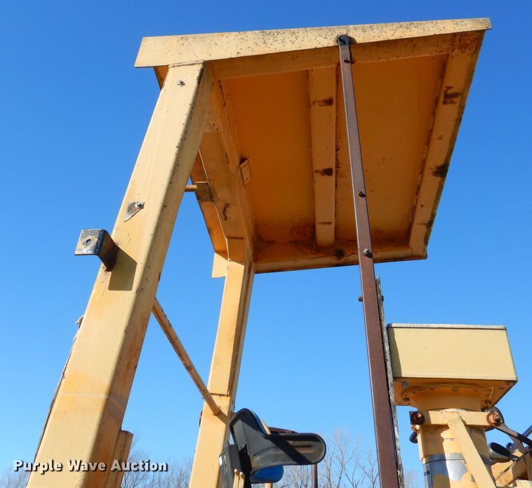 image for item DR5938 1984 Bomag MPH100  reclaimer