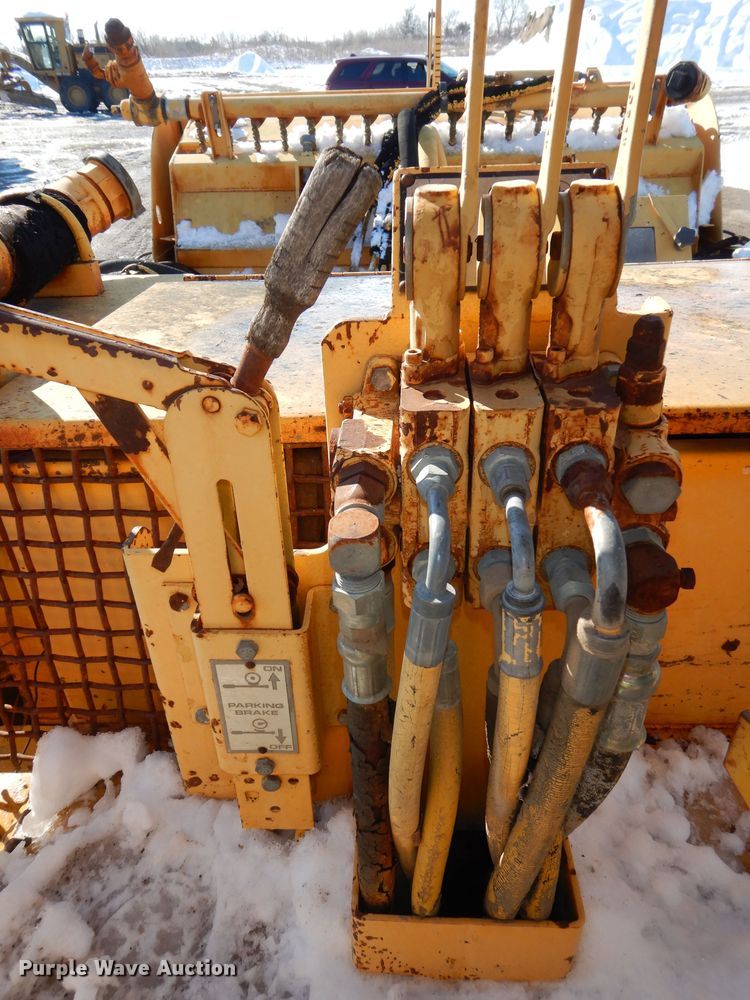 image for item DR5938 1984 Bomag MPH100  reclaimer