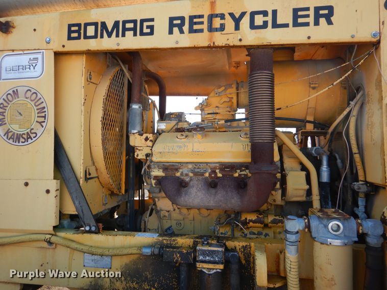 image for item DR5938 1984 Bomag MPH100  reclaimer
