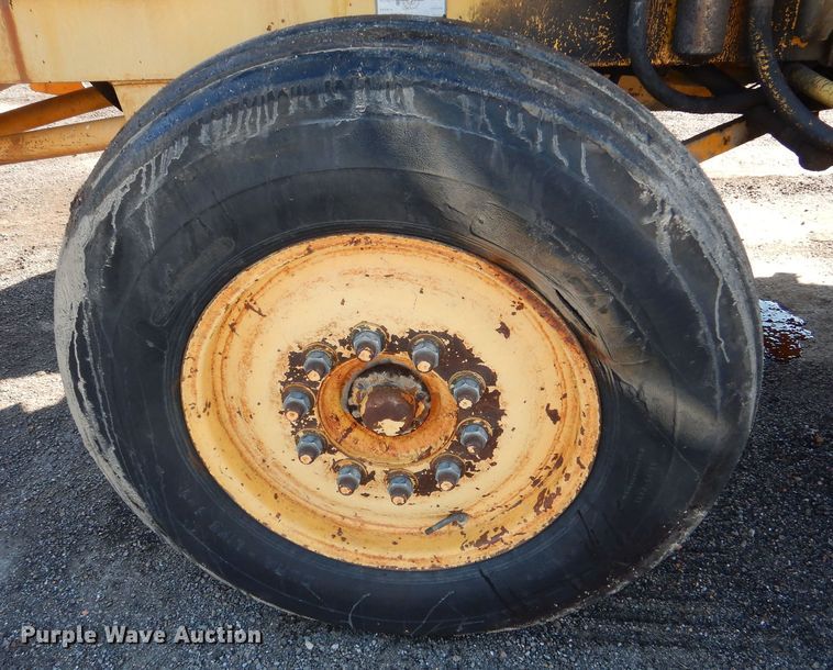 image for item DR5938 1984 Bomag MPH100  reclaimer