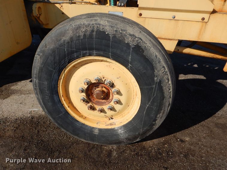 image for item DR5938 1984 Bomag MPH100  reclaimer