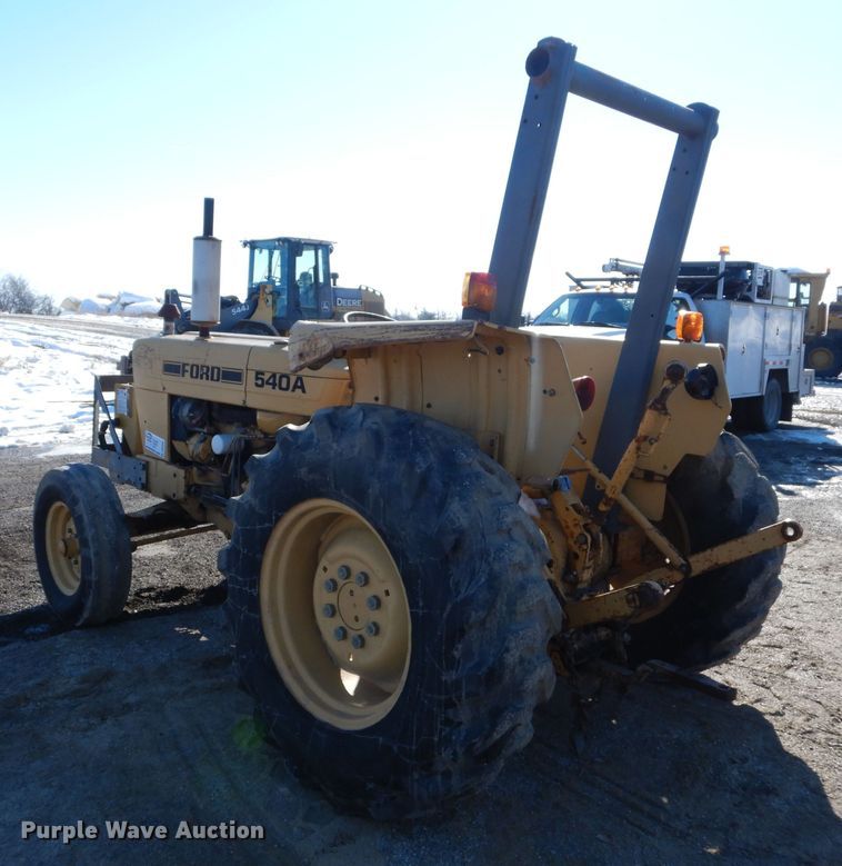 image for item DR5939 1982 Ford 540A  tractor