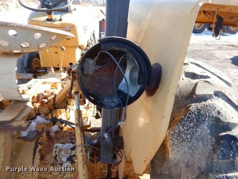image for item DR5939 1982 Ford 540A  tractor
