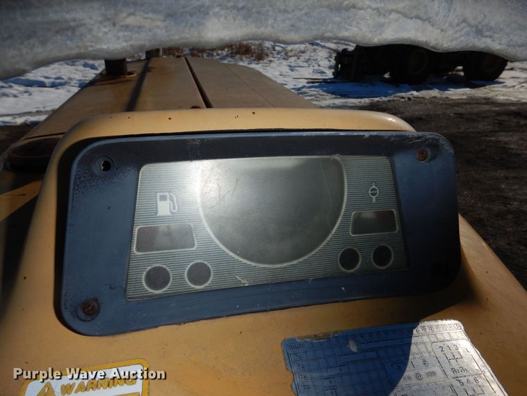 image for item DR5939 1982 Ford 540A  tractor