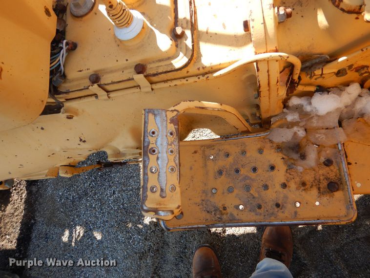 image for item DR5939 1982 Ford 540A  tractor